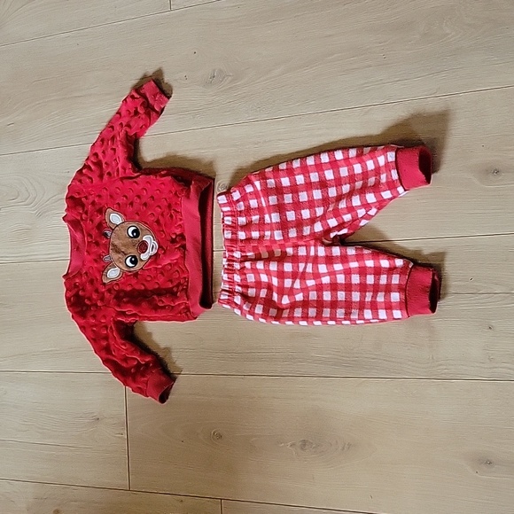 Rudolph the red nosed reindeer Other - Rudolph 6 months outfit